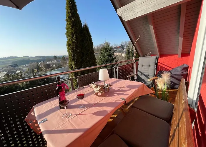 Tolle Mit Loggia In 100qm Bei Hof An Der Saale Frankenwald Apartment *