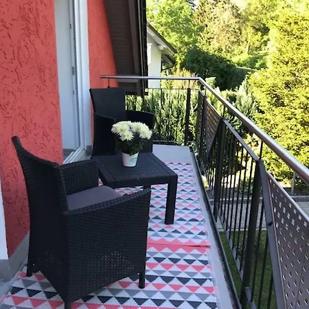 Apartment Tolle Mit Loggia In 100qm Bei Hof An Der Saale Frankenwald